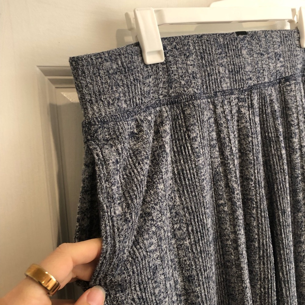 Roxy Navy Pajama Leisure Pants